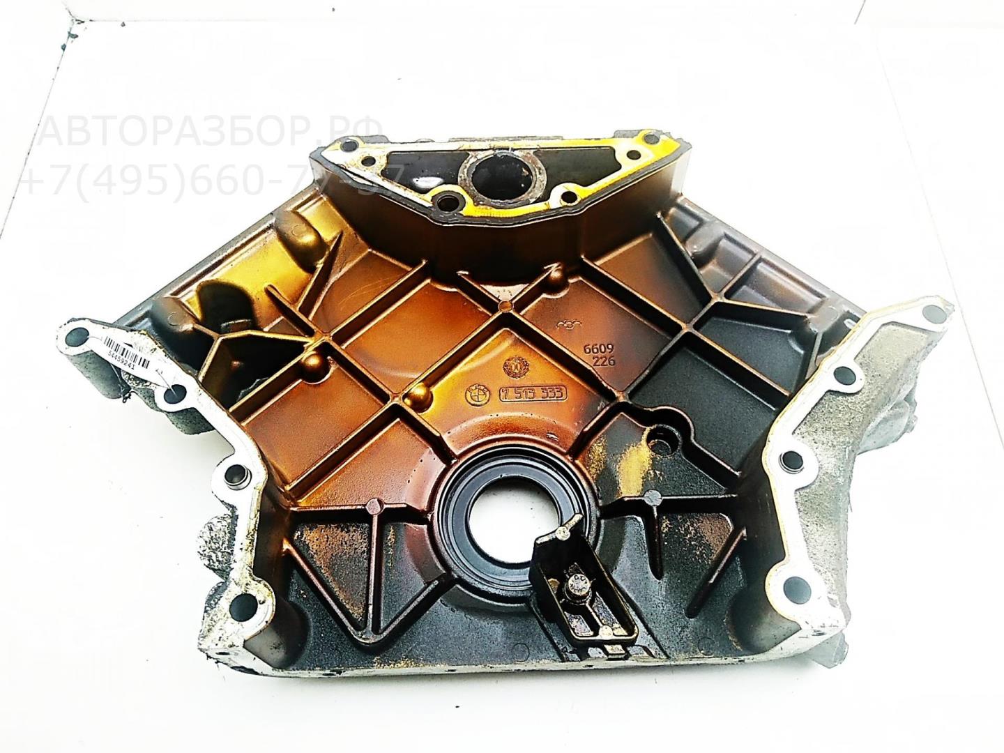 Крышка двигателя передняя