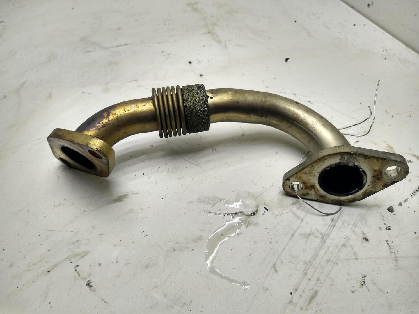 Трубка картерных газов