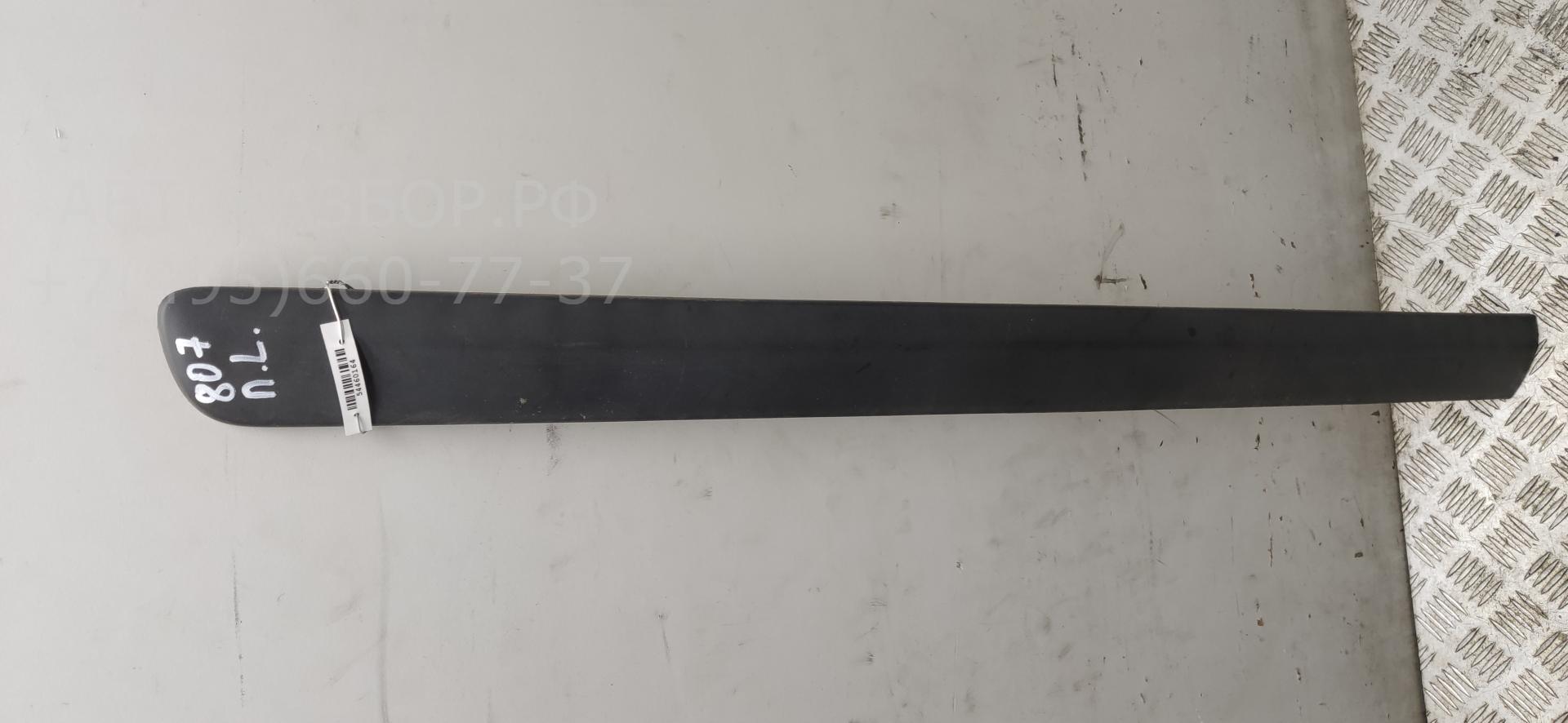 Молдинг двери передней левой