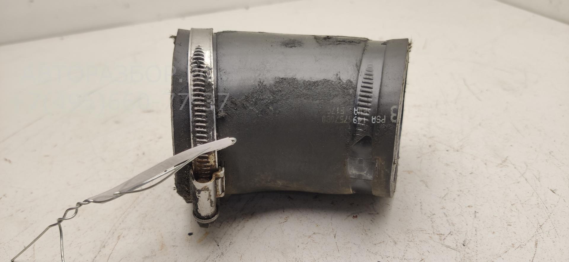 Патрубок интеркулера