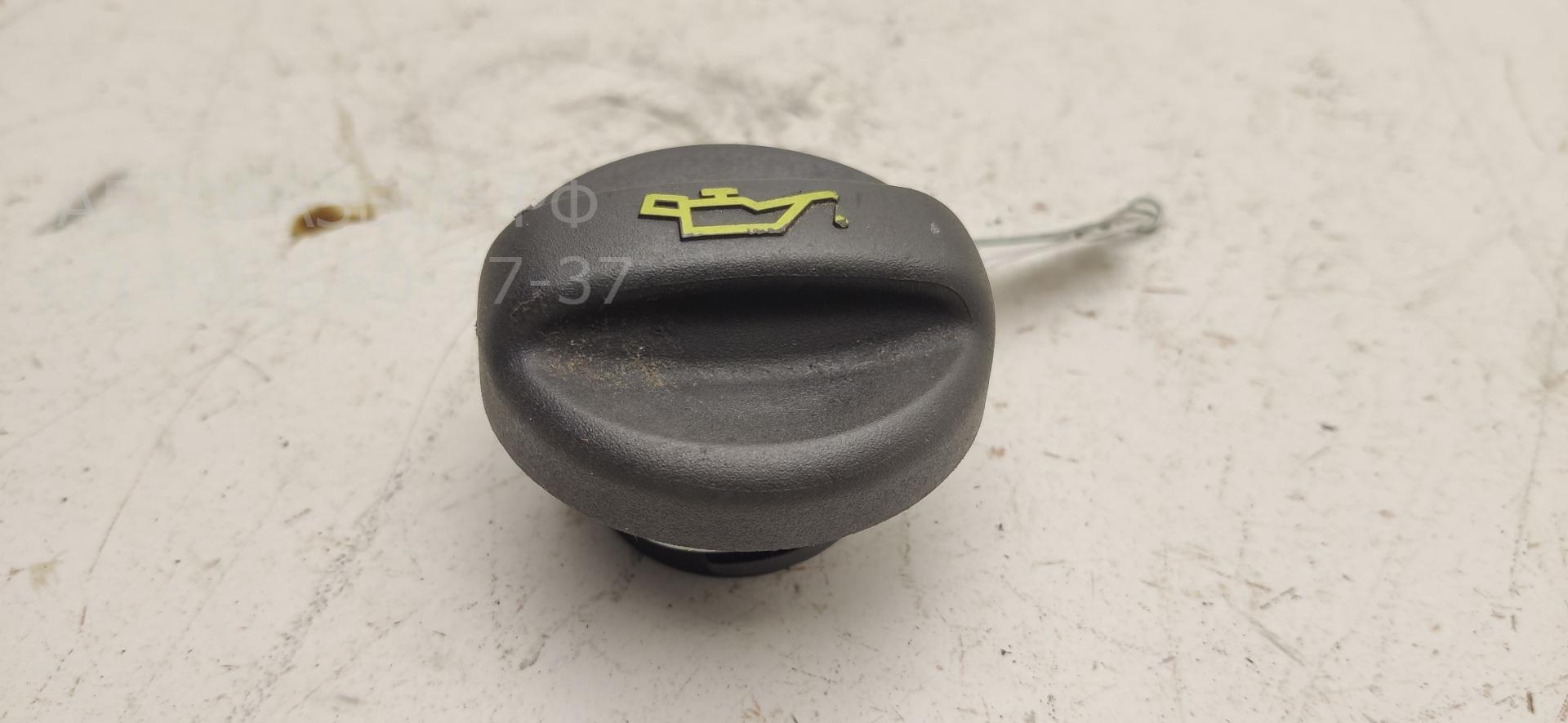 Крышка маслозаливной горловины