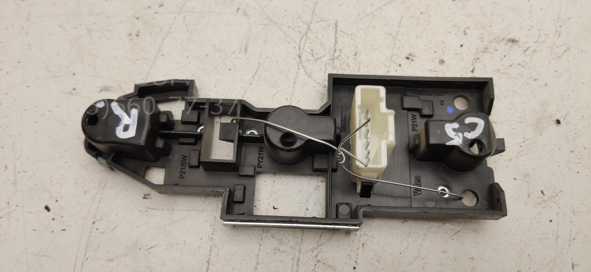 Плата заднего фонаря правого