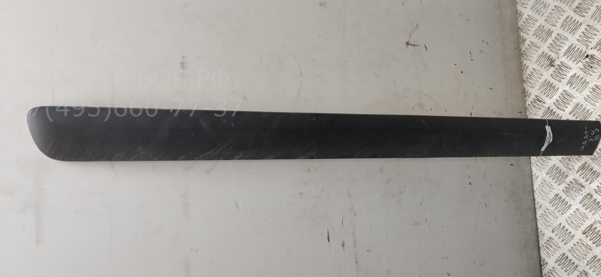 Молдинг двери передней левой