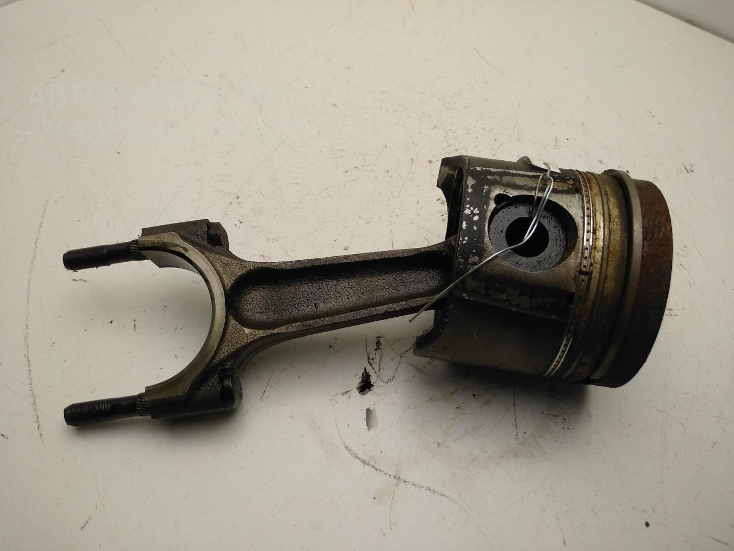 Поршень с шатуном