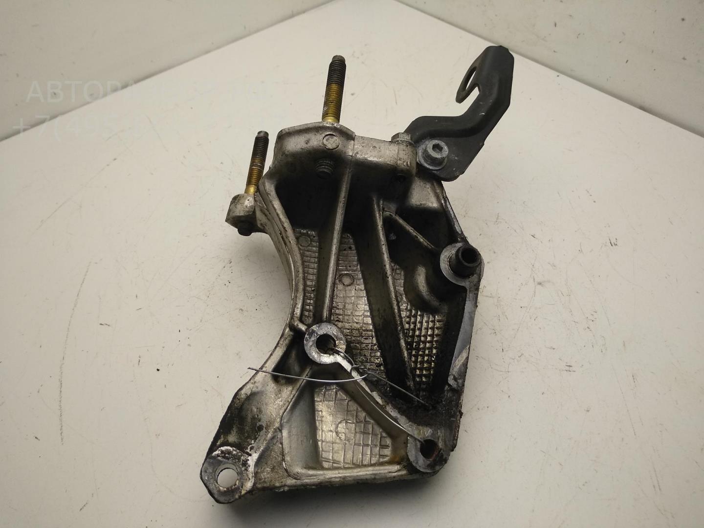 Опора двигателя