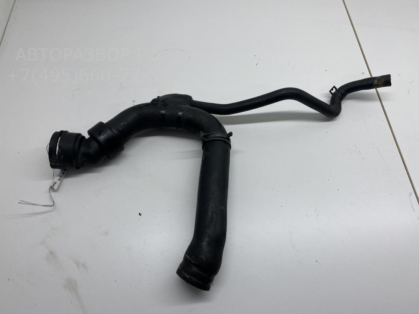 Патрубок радиатора