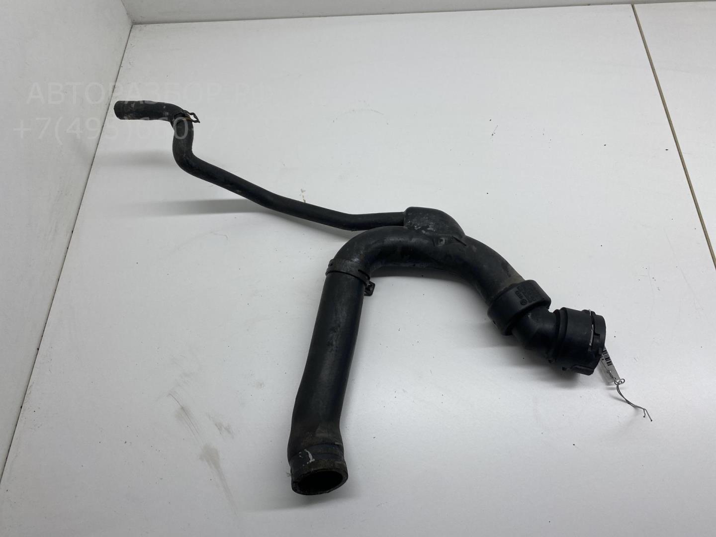 Патрубок радиатора