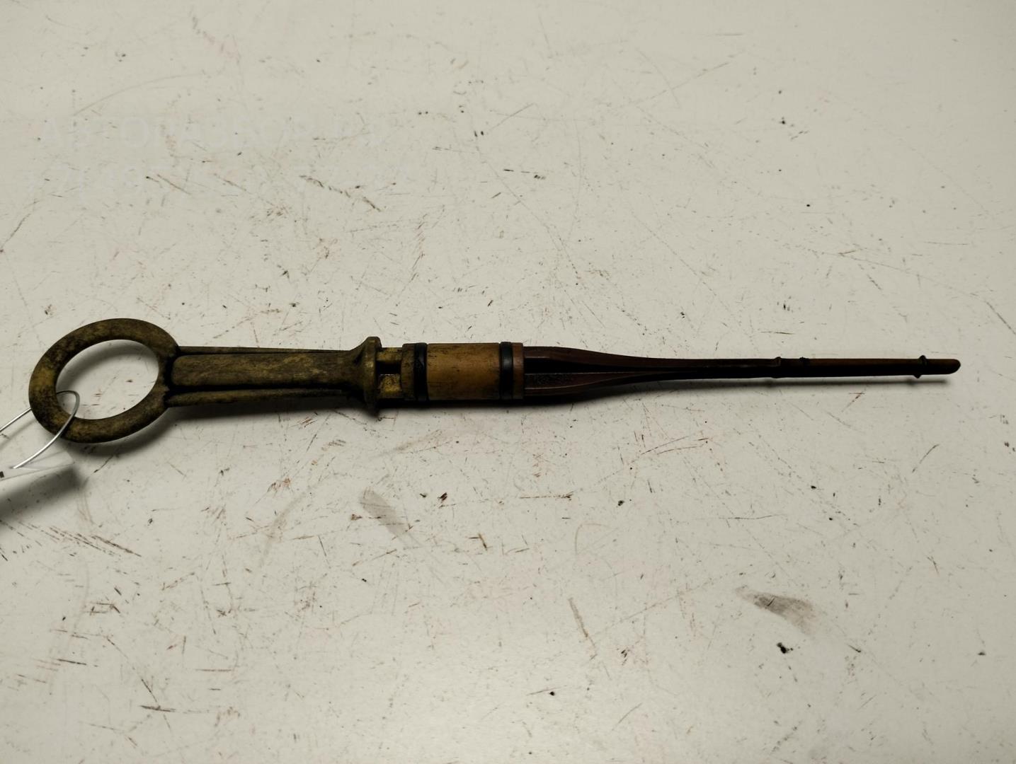 Щуп масляный двигателя