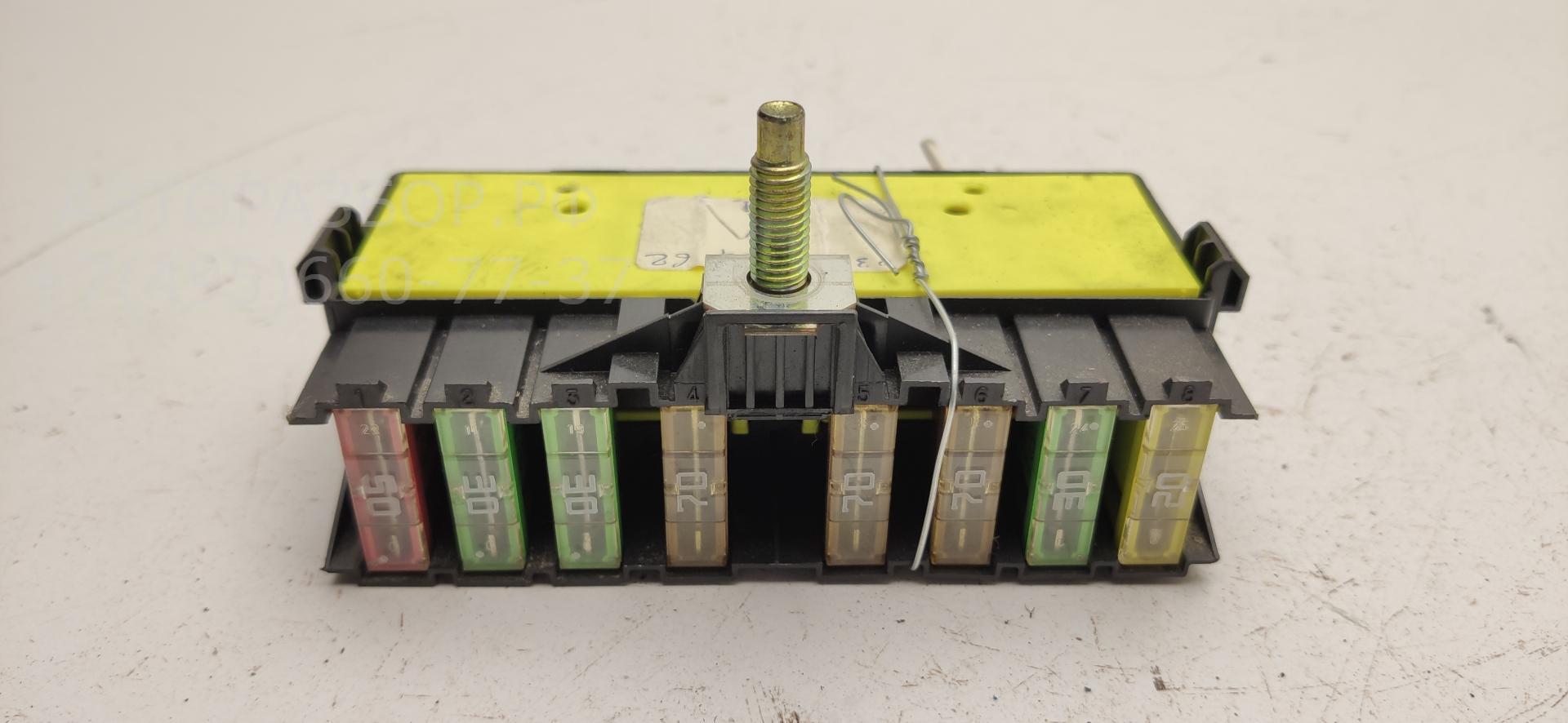 Блок предохранителей