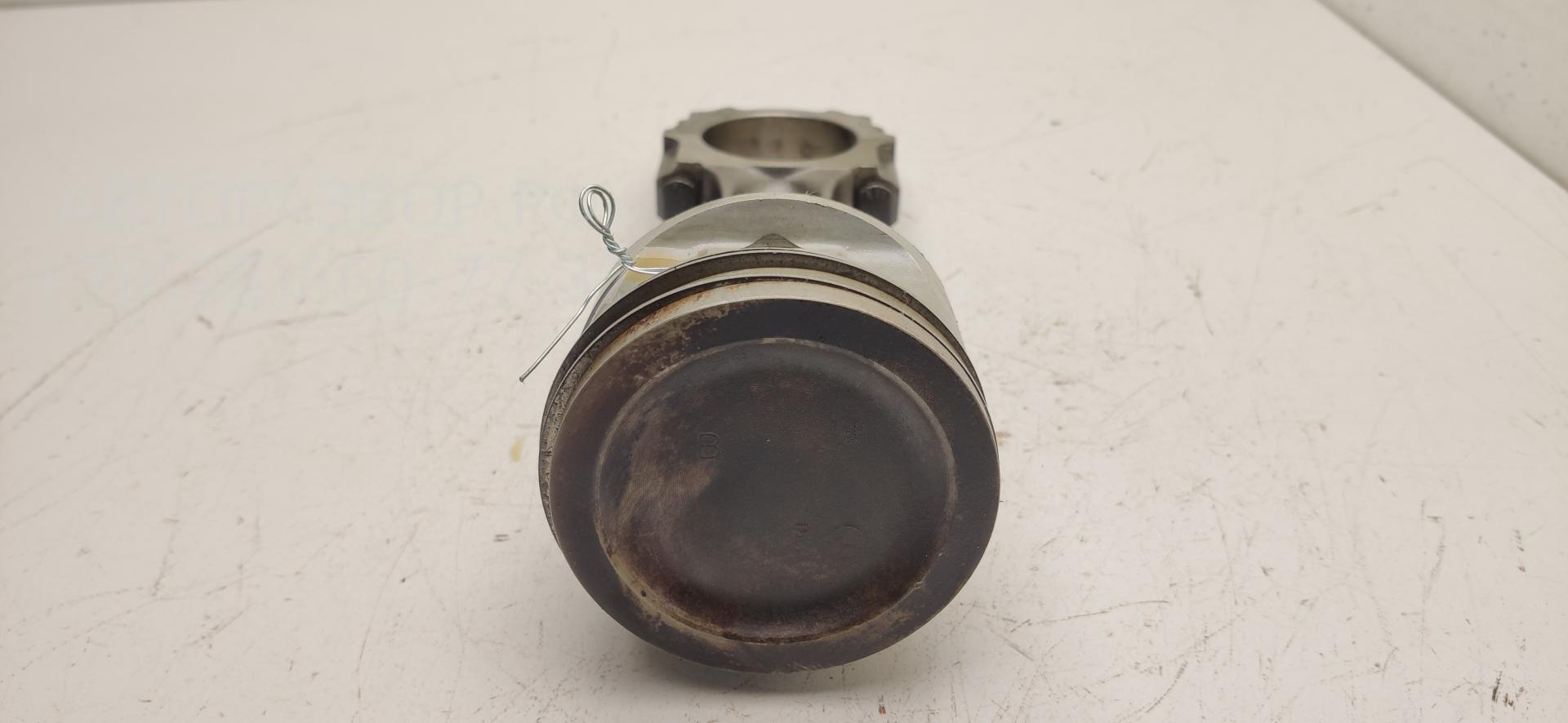 Поршень с шатуном