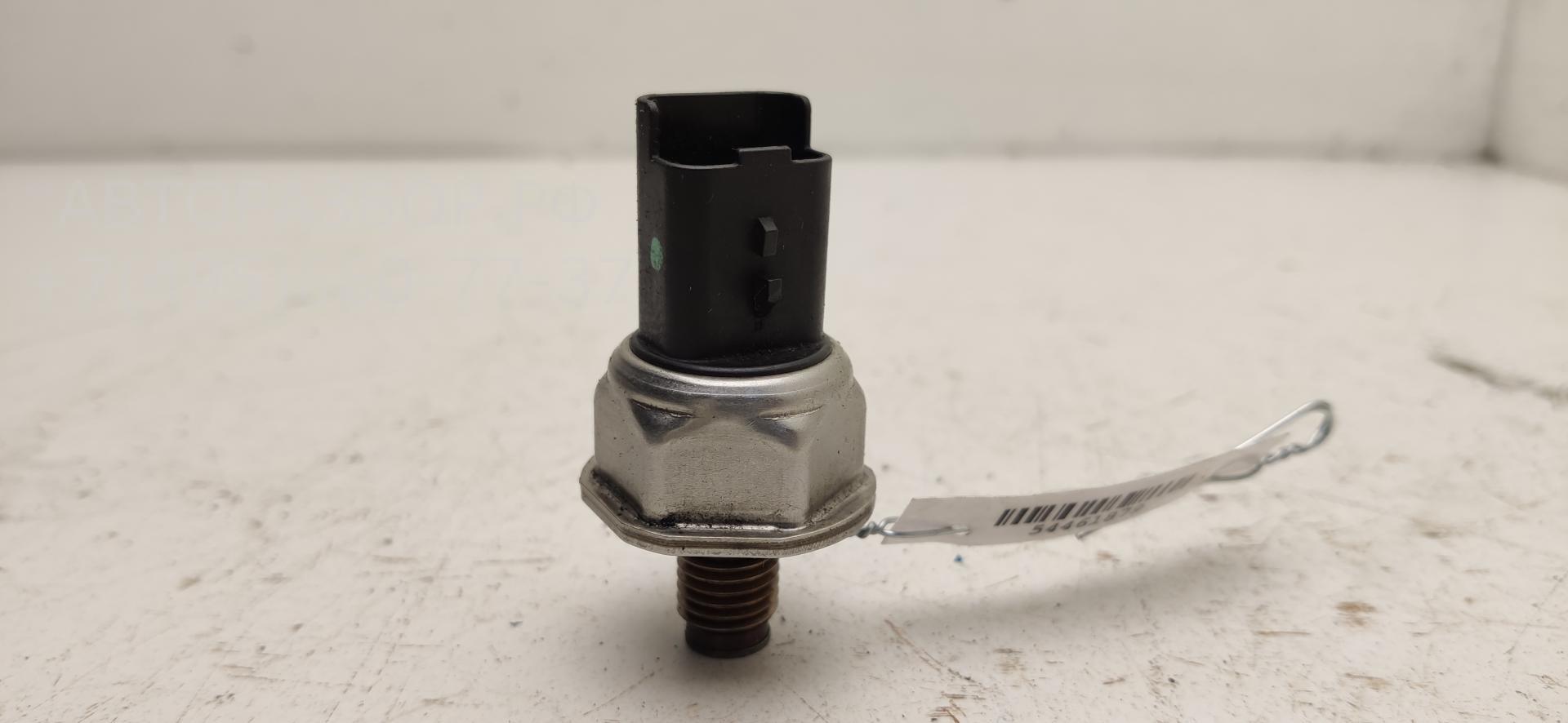 Датчик давления топлива