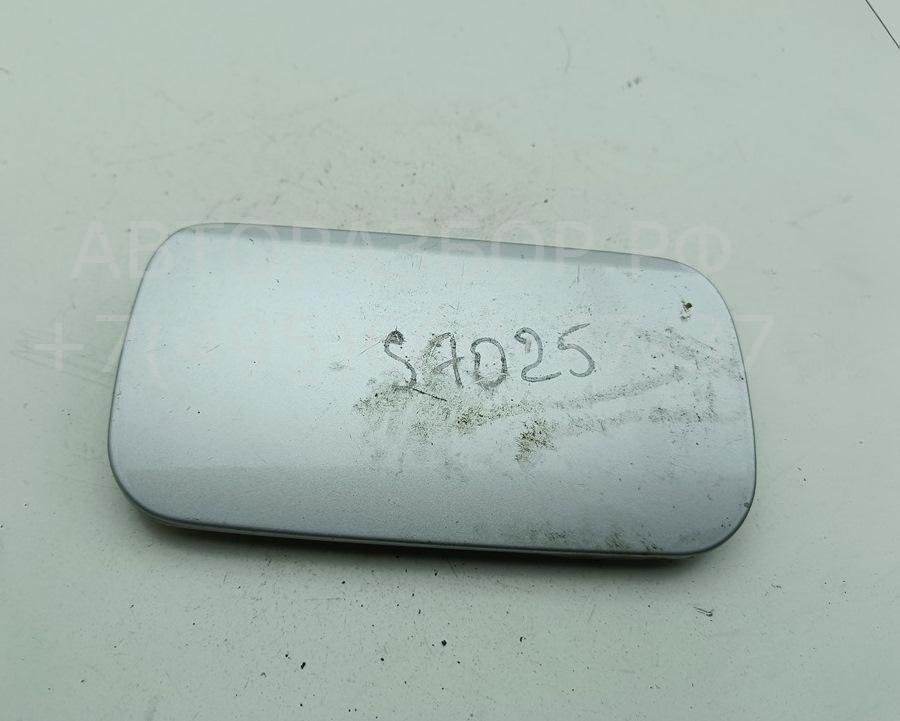 Лючок бензобака