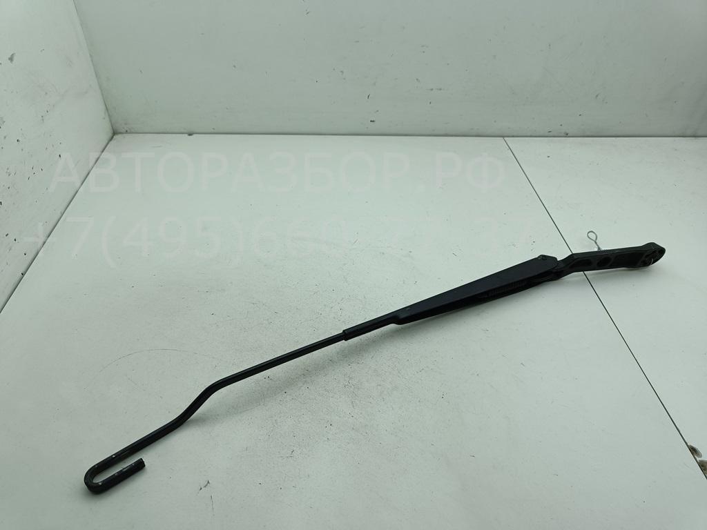 Поводок стеклоочистителя передний левый
