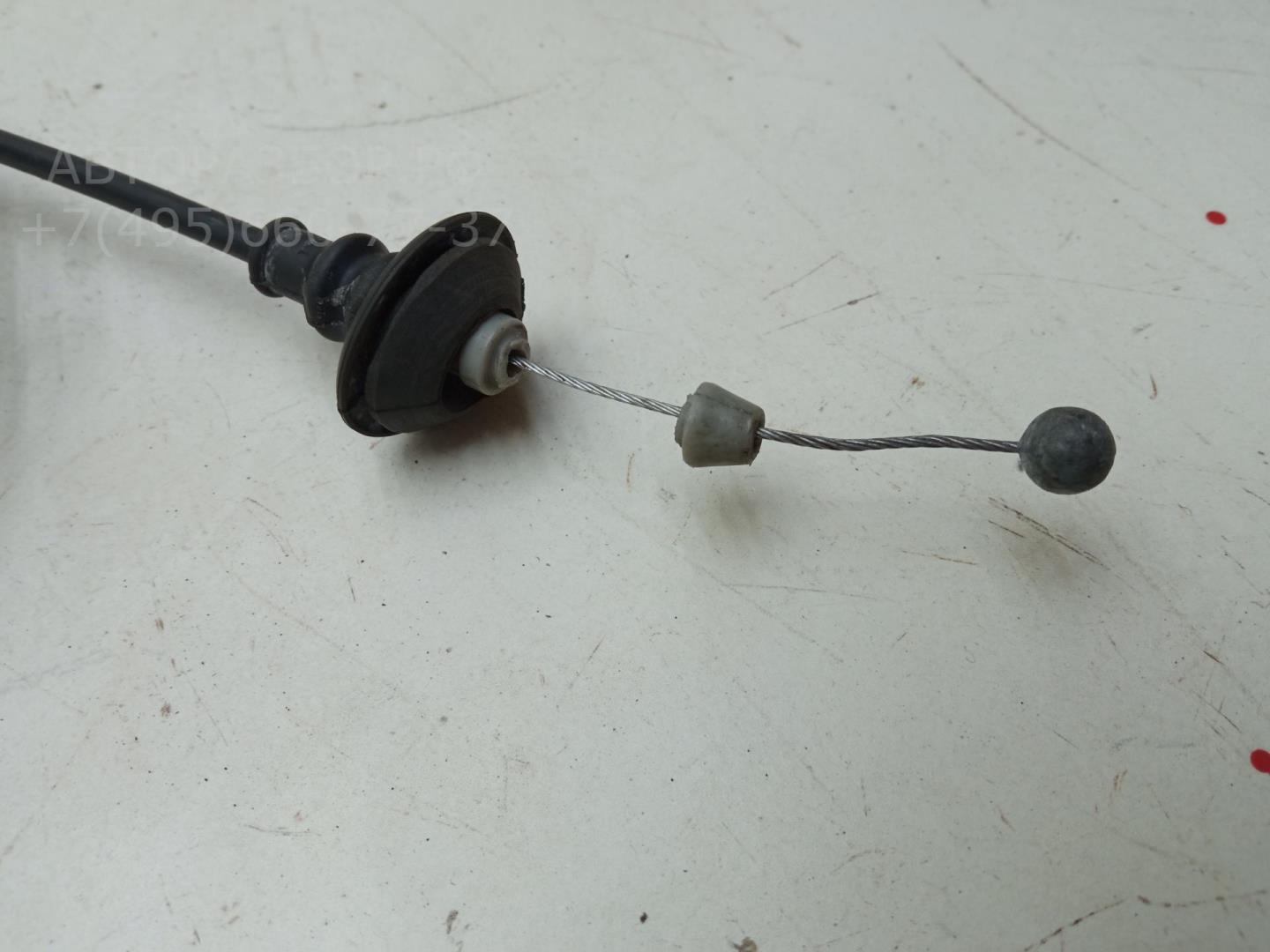 Трос открывания капота