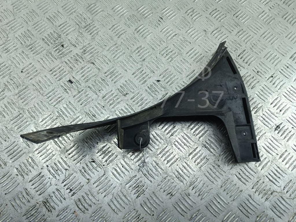 Кронштейн заднего бампера