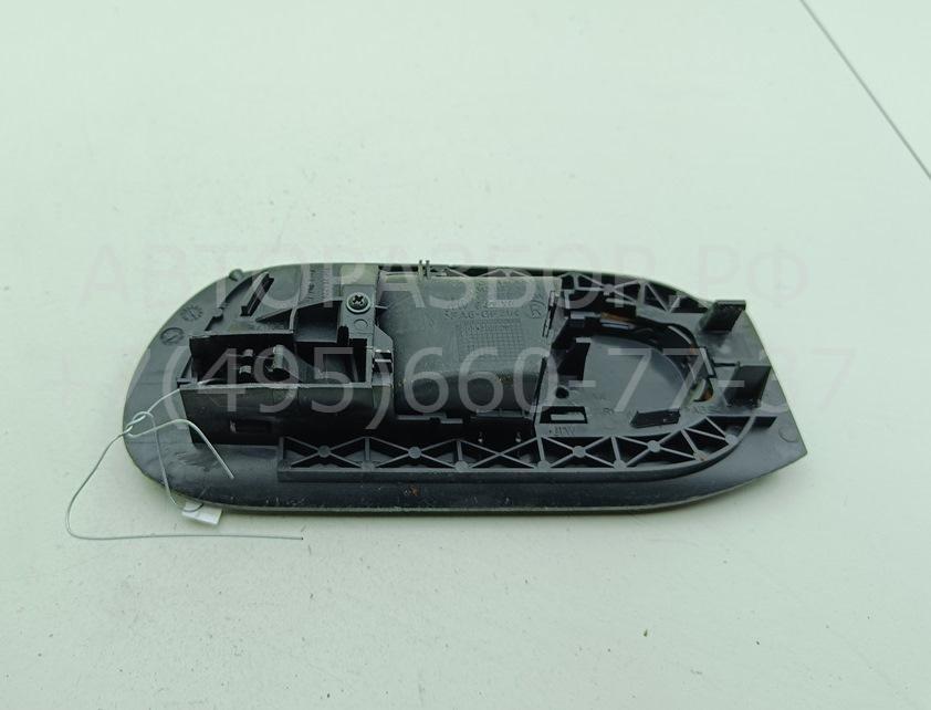 Ручка двери задней внутренняя правая