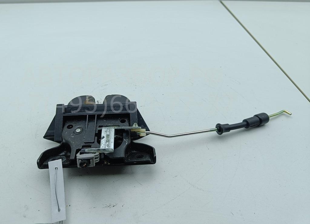 Замок багажника