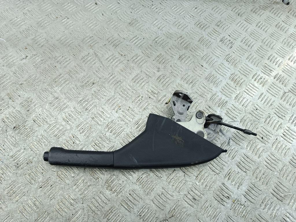 Рычаг стояночного тормоза