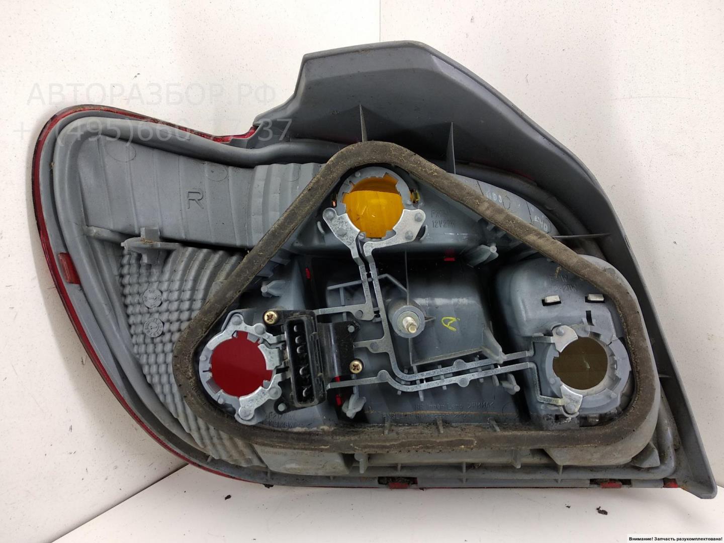 Фонарь задний правый