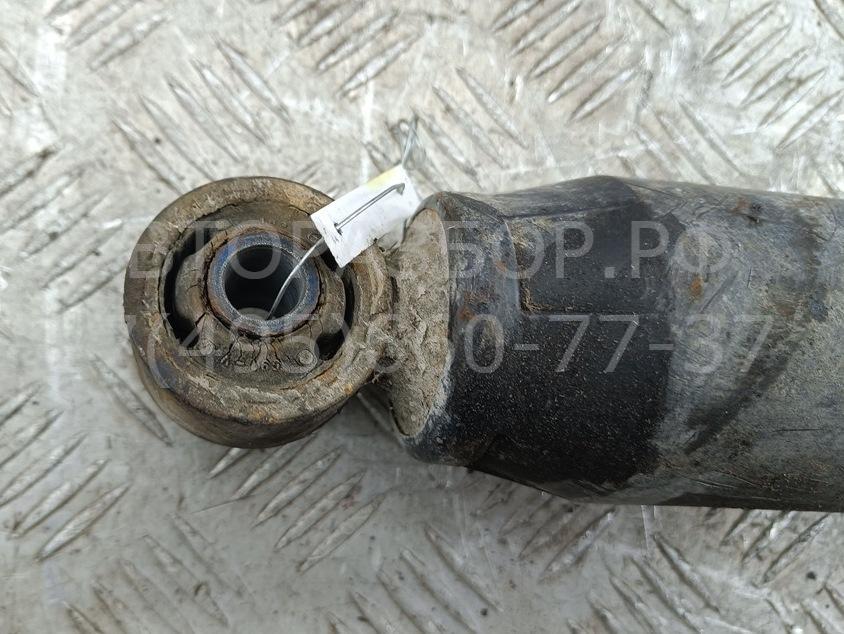 Амортизатор задний правый