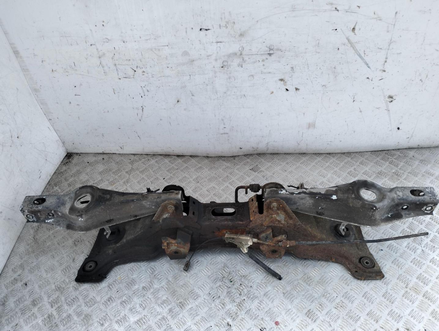 Балка задняя