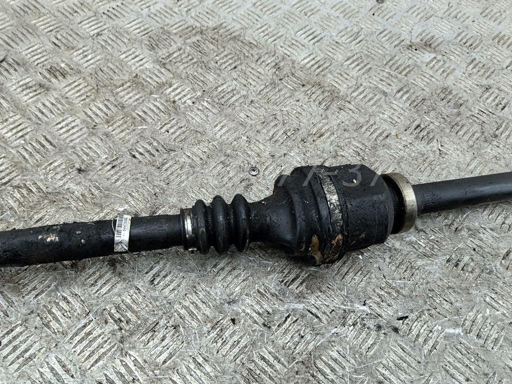 Полуось передняя правая