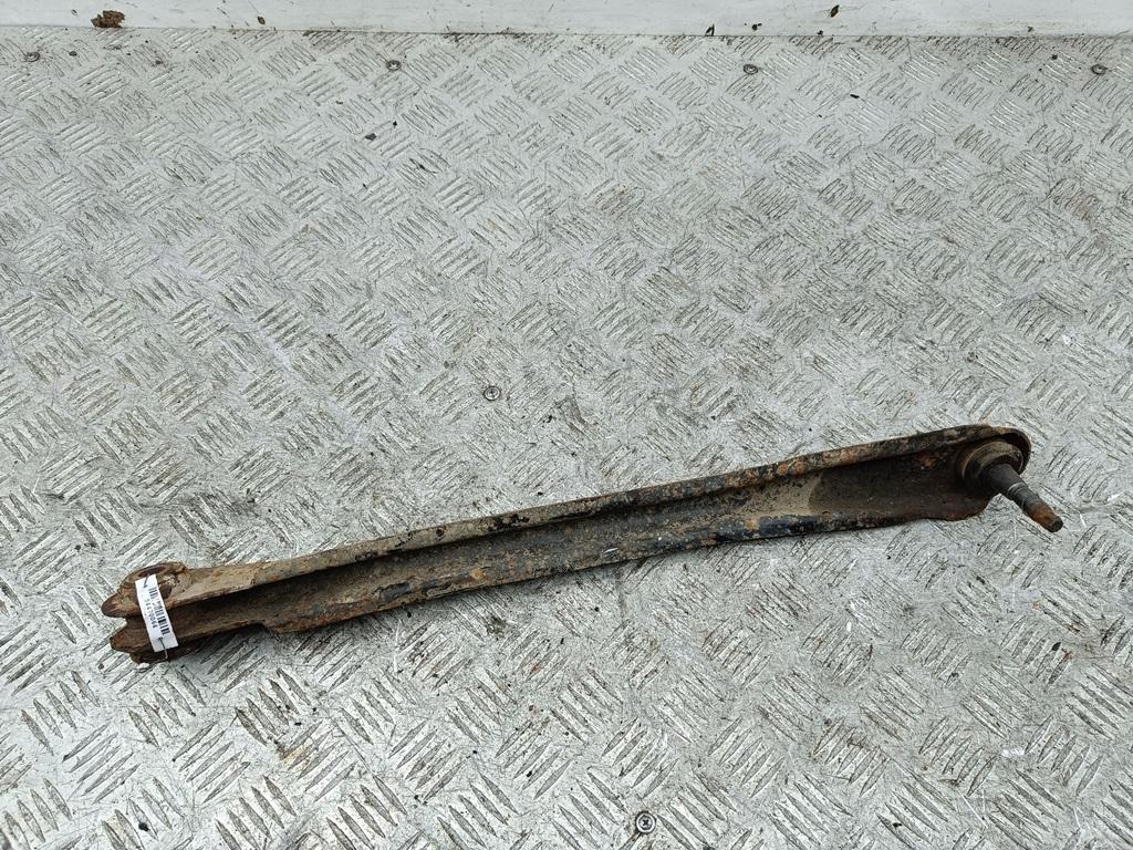 Рычаг задний левый