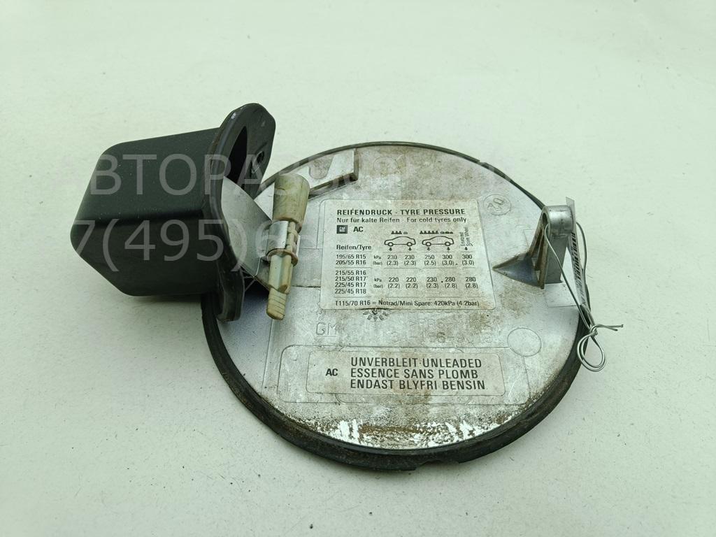 Лючок бензобака