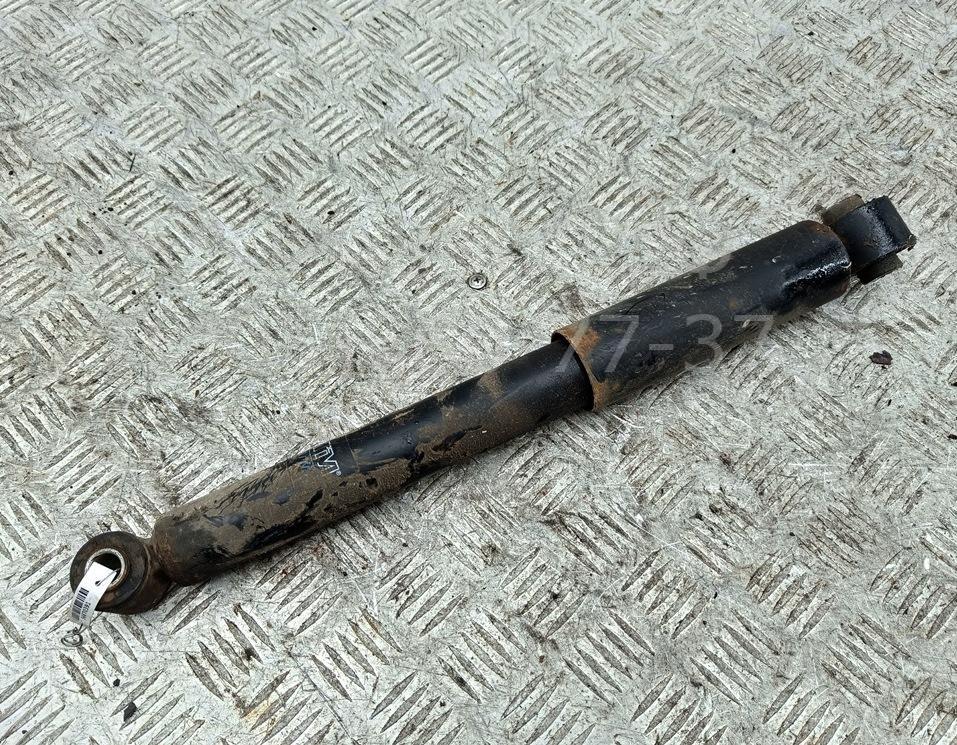 Амортизатор задний правый