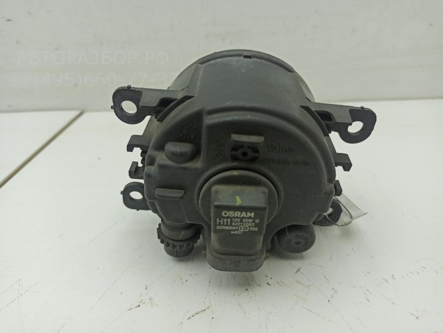 Фара противотуманная правая