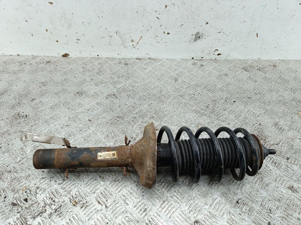 Амортизатор передний левый