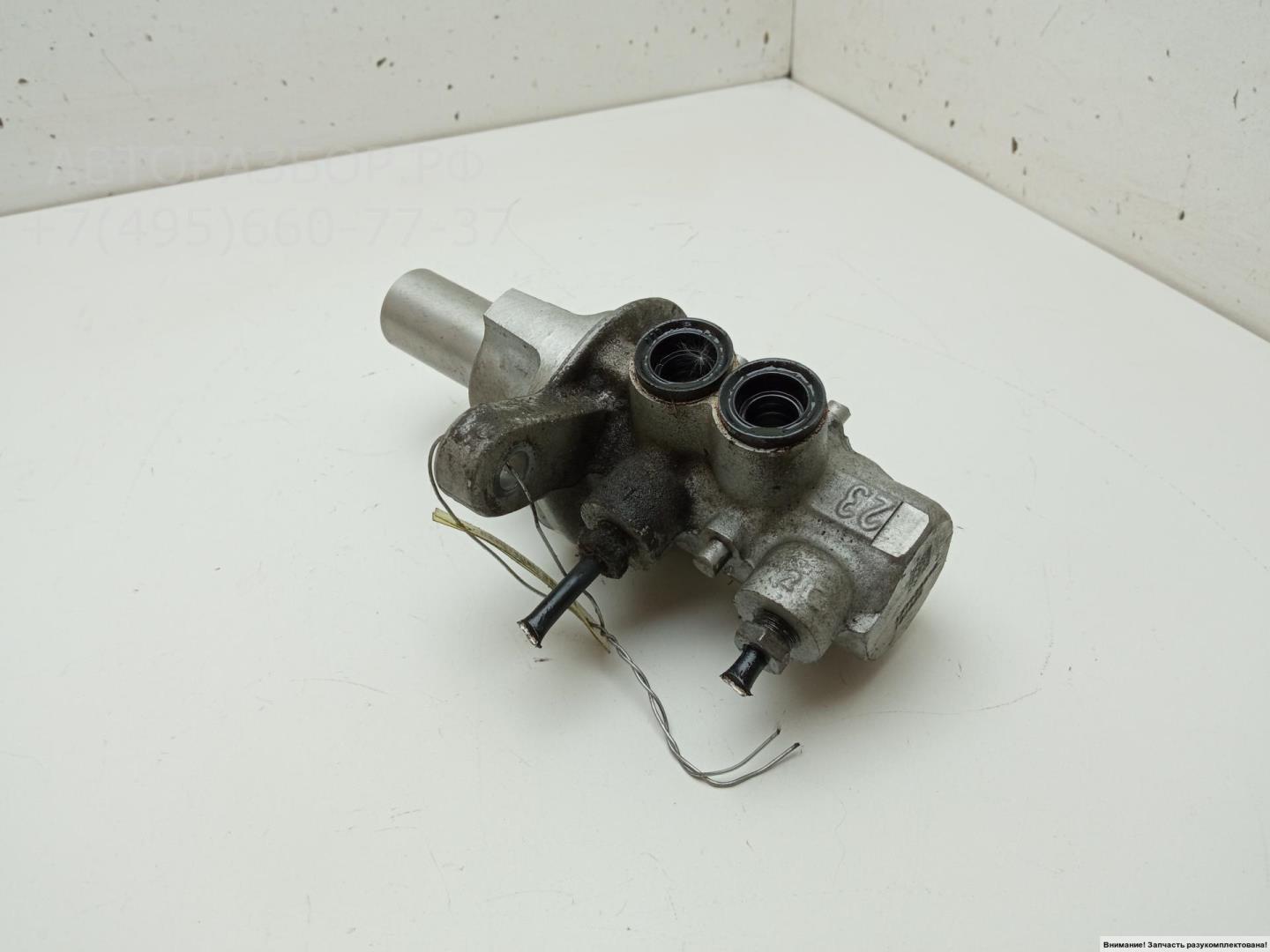 Цилиндр тормозной главный