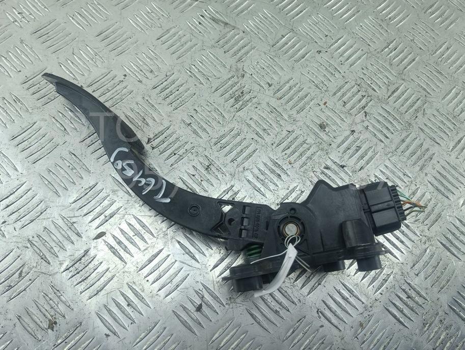 Педаль газа