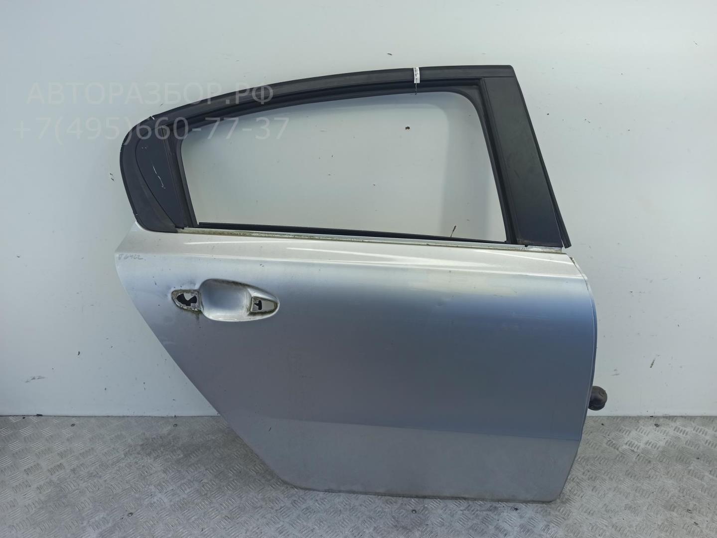 Дверь задняя правая