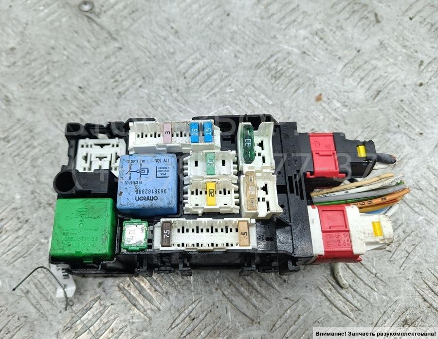 Блок предохранителей