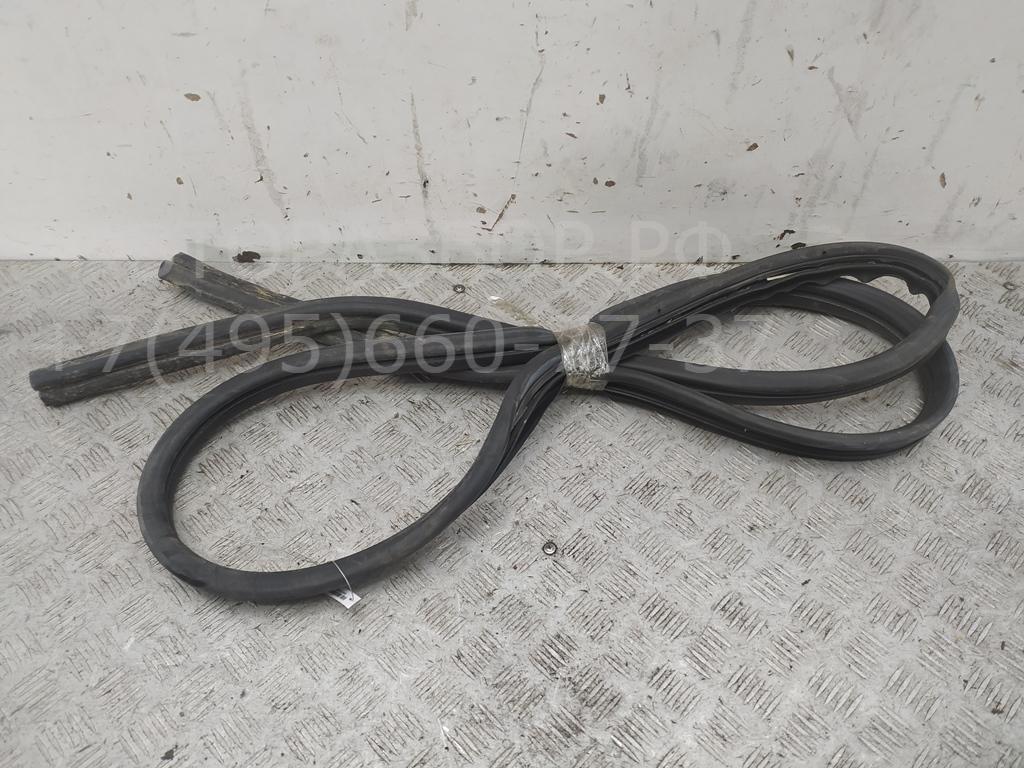 Уплотнитель двери