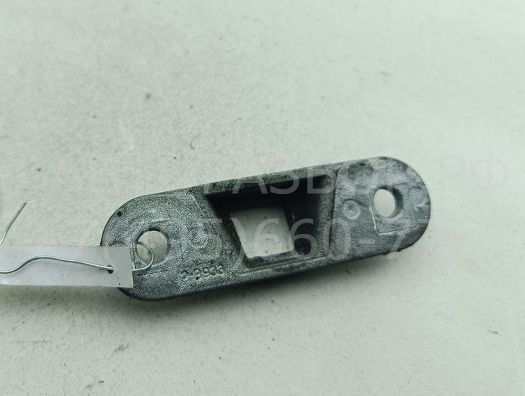 Ответная часть замка двери