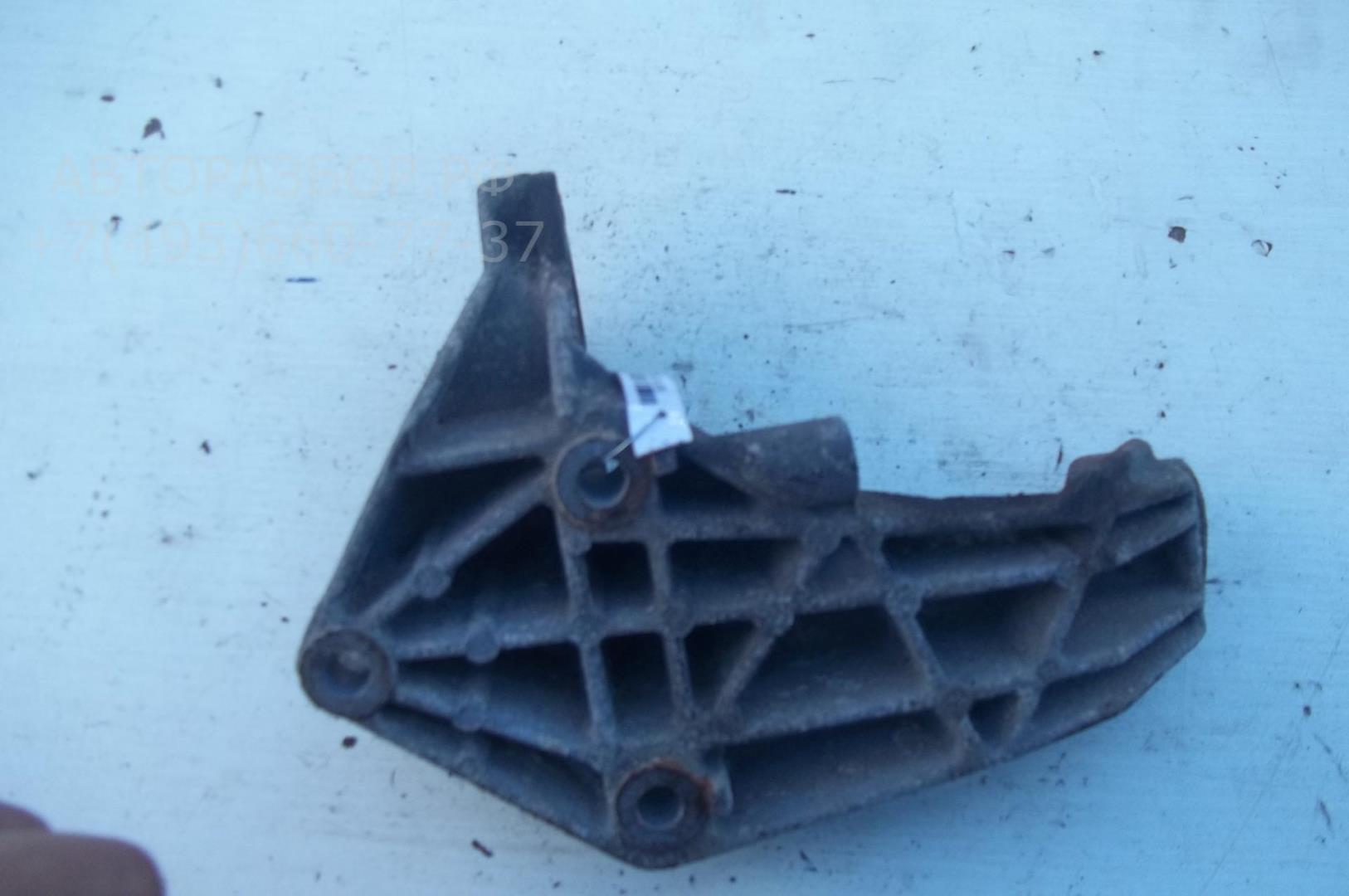 Кронштейн двигателя правый