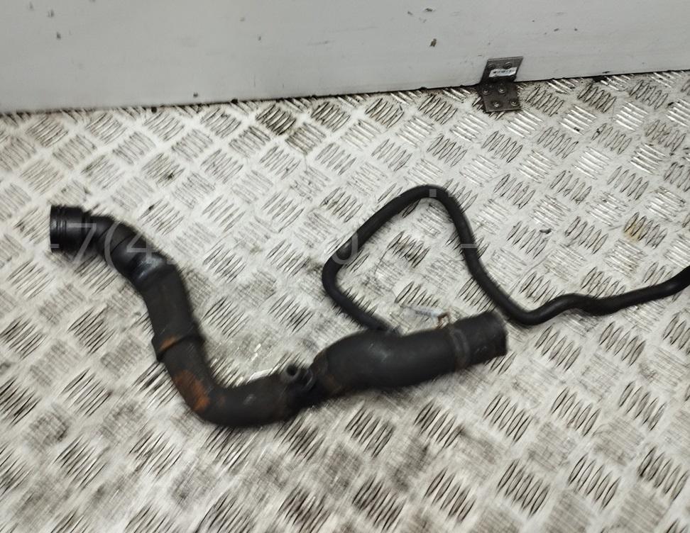 Патрубок радиатора