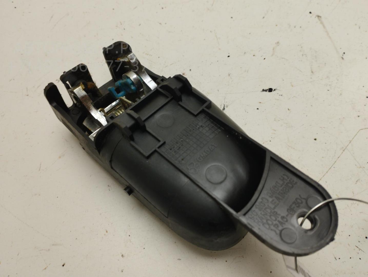 Ручка двери передней внутренняя левая