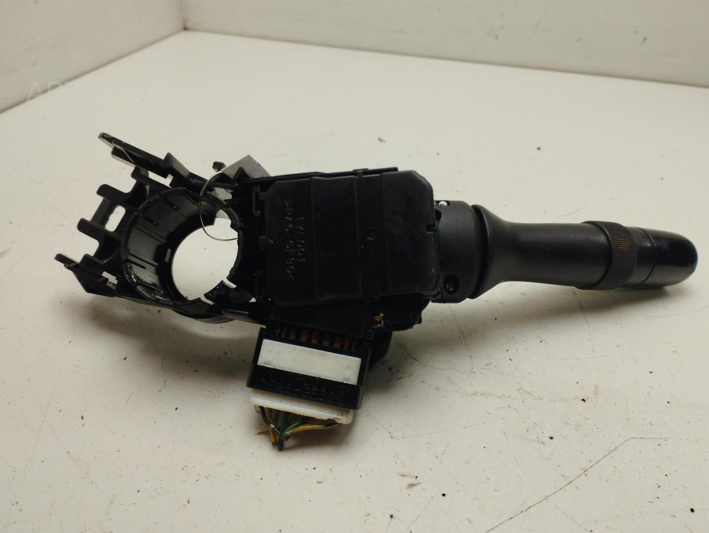 Переключатель поворотов подрулевой