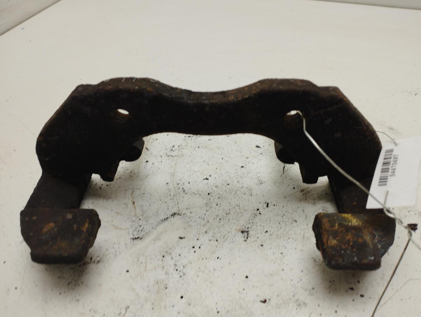 Скоба суппорта переднего