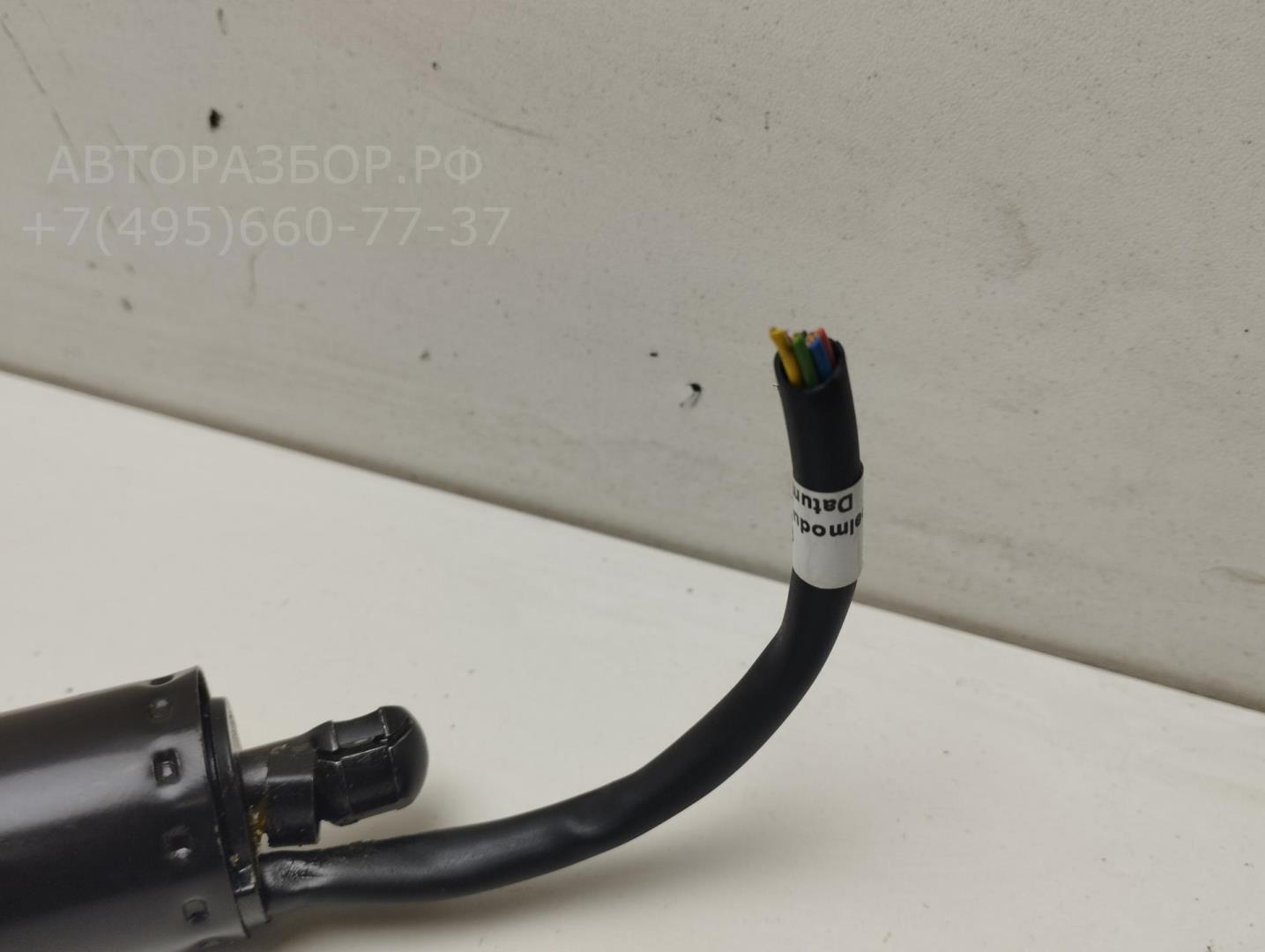 Амортизатор крышки багажника