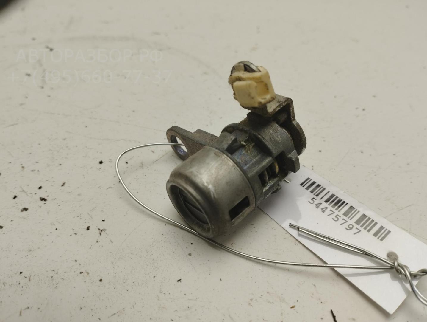 Вставка замка двери