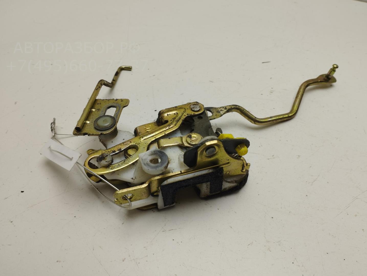 Замок двери передней правой