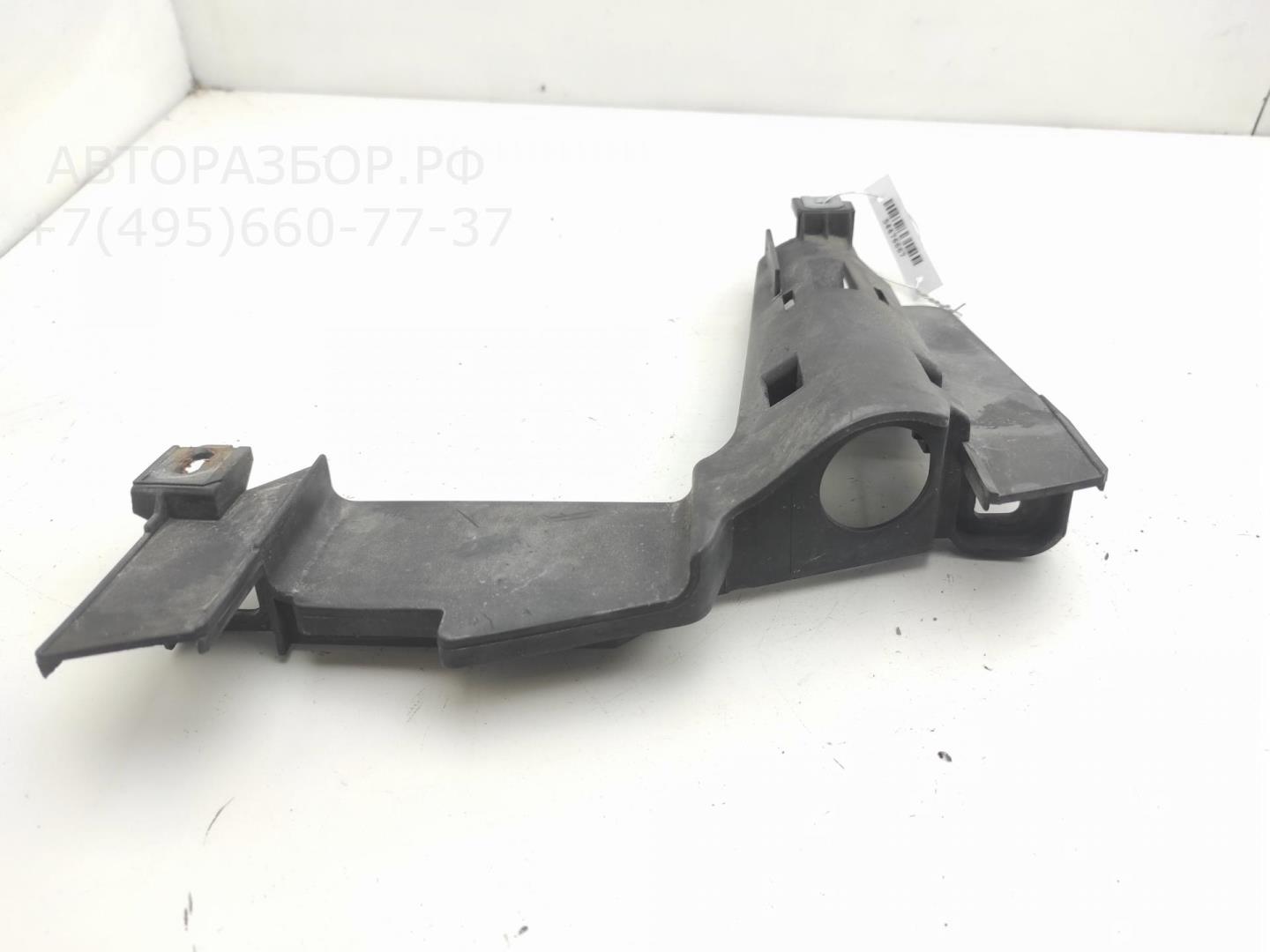 Крепеж фары