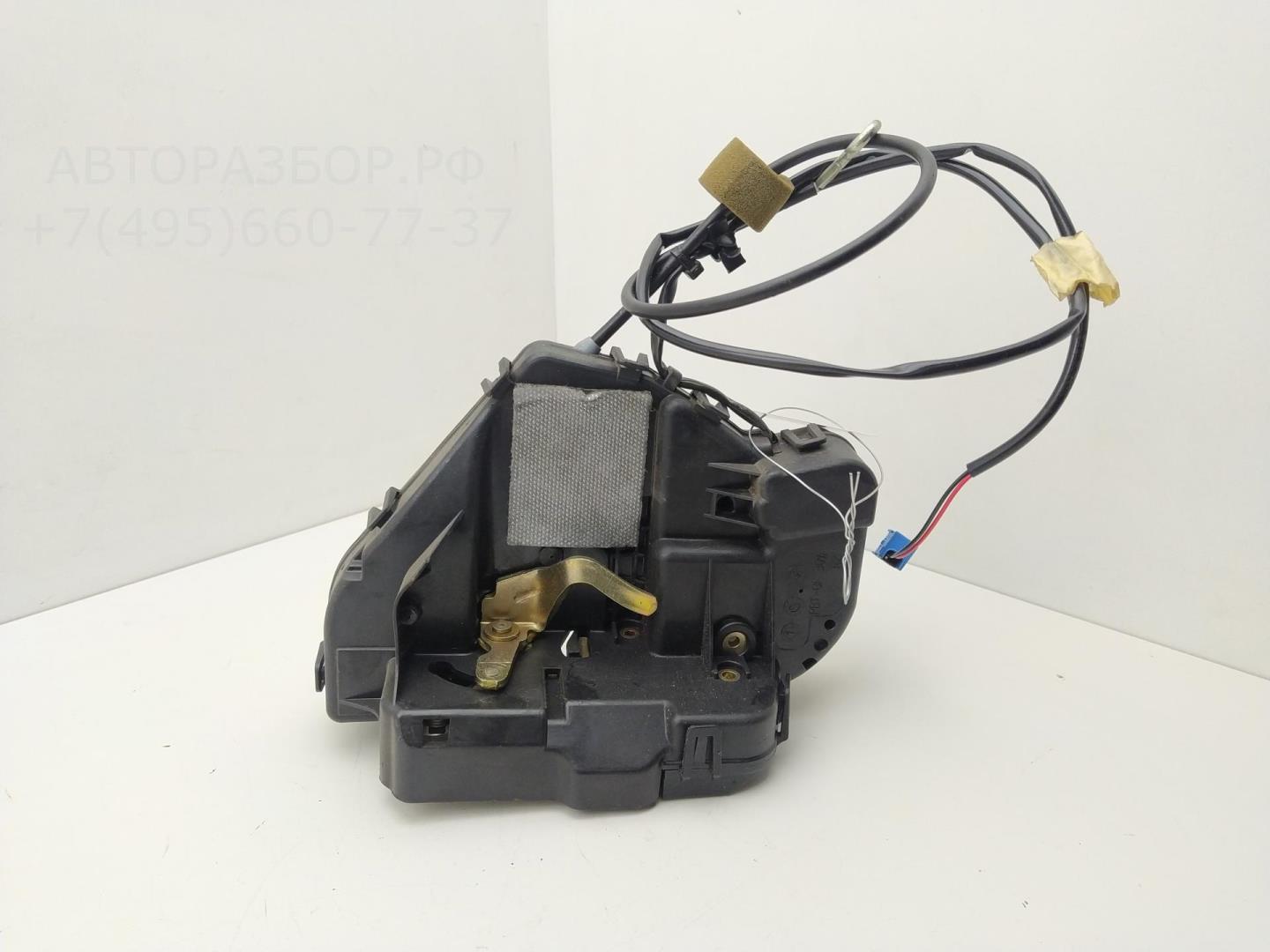 Замок двери задней правой