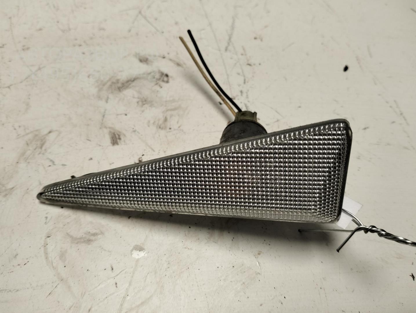 Указатель поворота правый