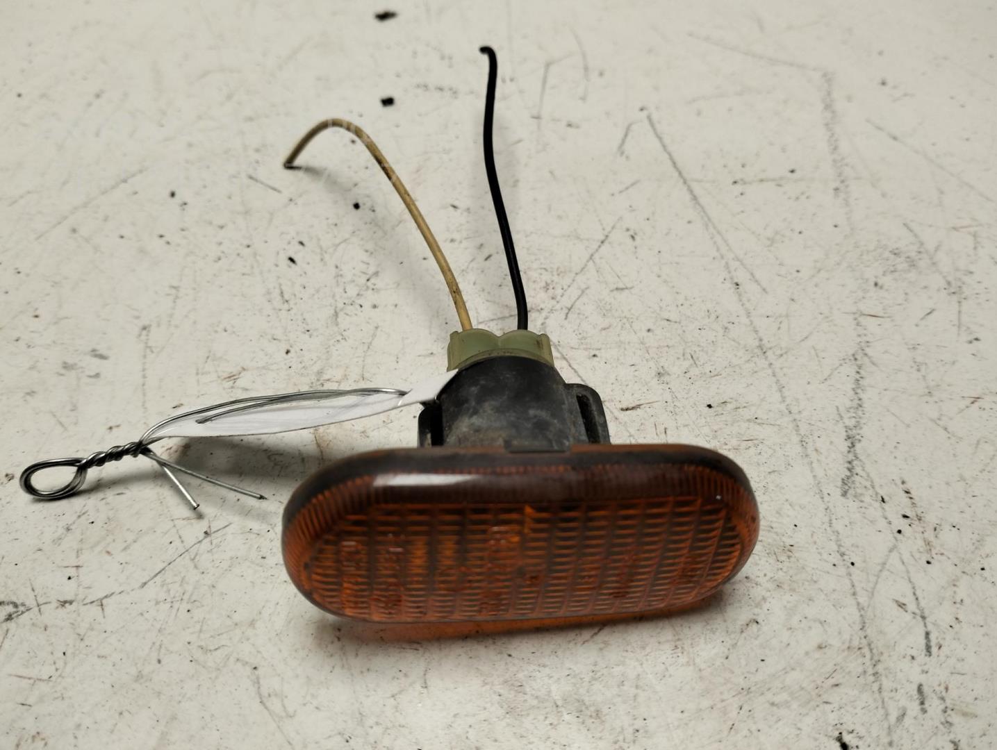 Указатель поворота правый