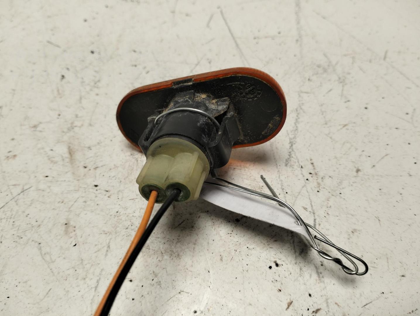 Указатель поворота левый